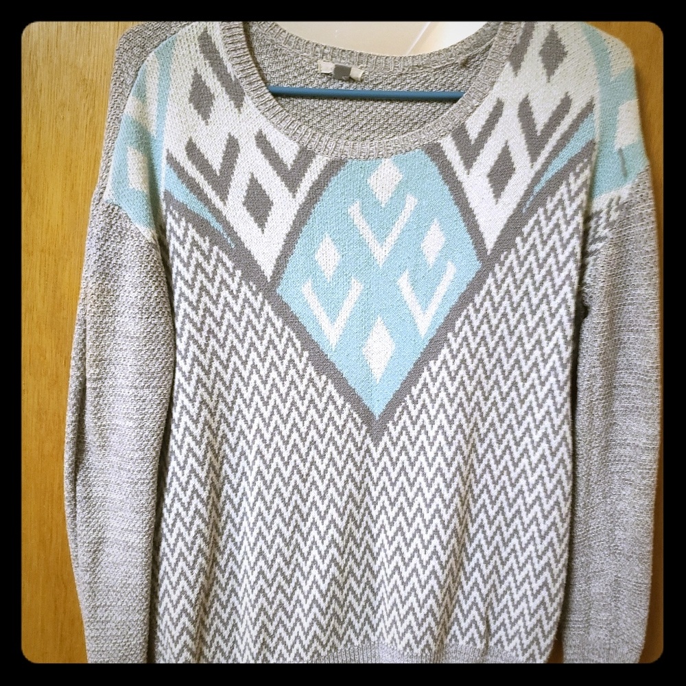 Urban outfitters long sleeve sweater